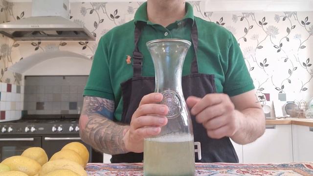 How to Make Homemade Lemonade Using Real Lemons / Как да си Направим Домашна Лимонада смотреть онлайн