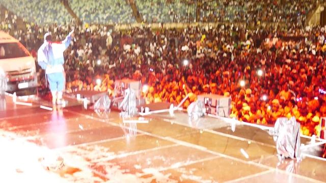 Sjava #FillUpMosesMabhida Live Performance смотреть онлайн