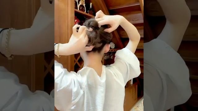 3 САМЫХ БЫСТРЫХ ПРИЧЕСОК В ОДНУ МИНУТУ прически Шаш күтімі смотреть онлайн