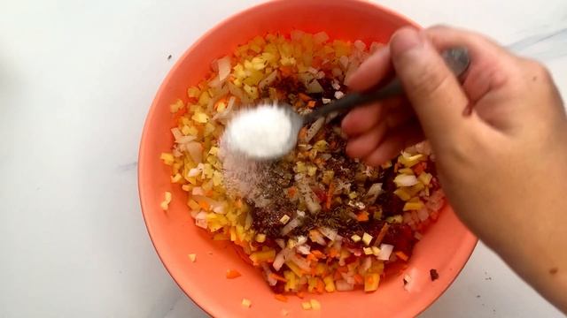 Қос манты. Қызыл түсті, ерекше түйілу әдісі. двух этажный манты? смотреть онлайн