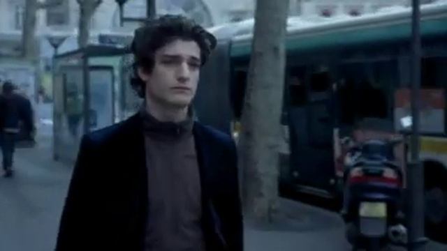 Les Yeux Au Ciel - Louis Garrel (subtitulos En Español)