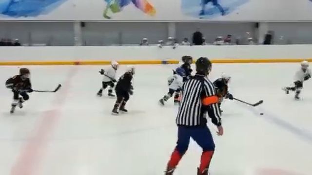 Юные хоккеисты встретились на льду в Рыбно-Слободском районе смотреть онлайн