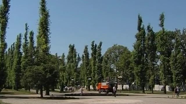 Грандиозная реконструкция бульвара у кинотеатра Аврора подходит к концу. смотреть онлайн