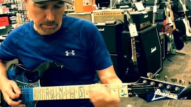 James jamming an Ibanez Vai JEM смотреть онлайн