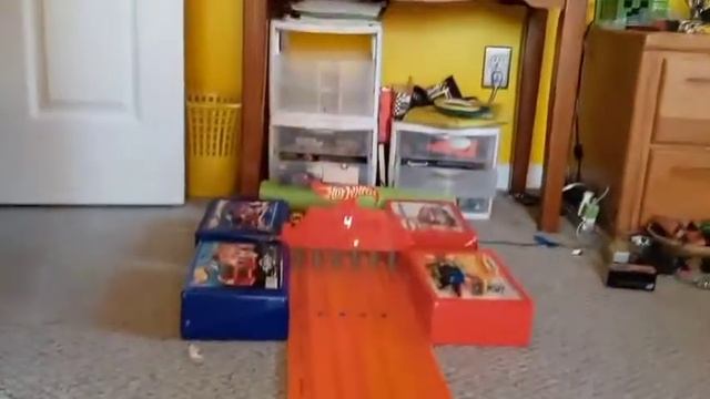 Hot wheels Porsche race! (Racing tournament part 5!) смотреть онлайн