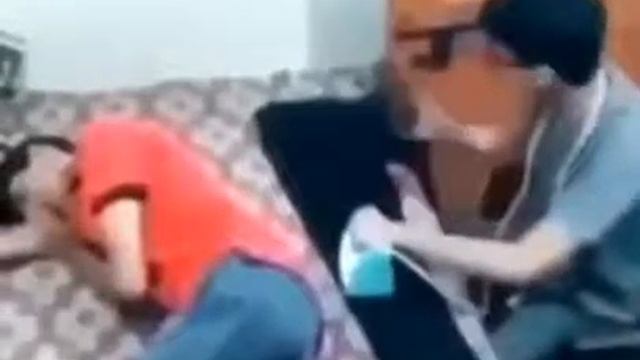 утюгом ошпарили одно место смотреть онлайн