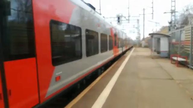 ЭС2Г Ласточка на станции Сходня будущего МЦД-3. Прислал один из моих подписчиков. смотреть онлайн