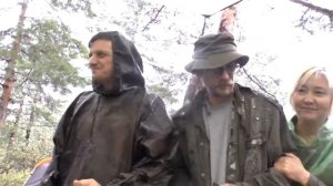 Приходит время - люди головы теряют)