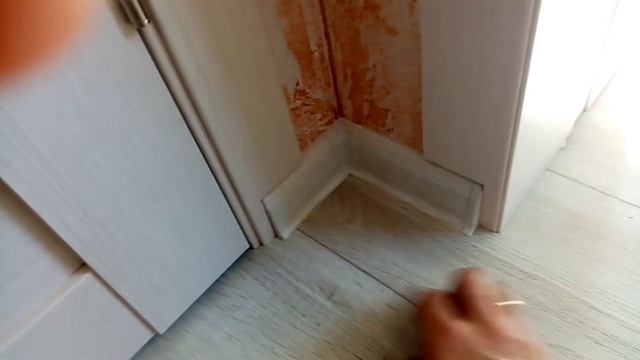 Производитель НЕ РЕКОМЕНДУЕТ!!! Укладка ламината сплошным ковром в доме с тёплым полом. Нюанс смотреть онлайн