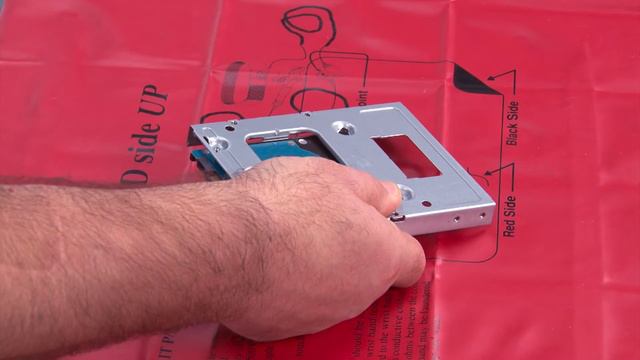 ThinkCentre M73 / E73 / M72e Small Form Factor Desktop - Solid State Drive Replacement смотреть онлайн