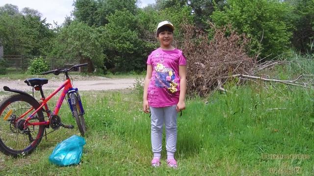 Уж приполз в гости. Отвезли ужа на пруд. смотреть онлайн