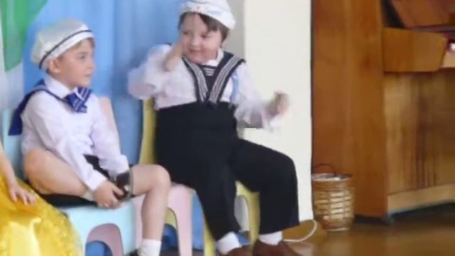 Танец друга из детского сада смотреть онлайн