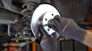 Как заменить задние тормозные диски на OPEL ASTRA H Седан [ВИДЕОУРОК AUTODOC]