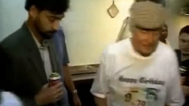 Pomilovan legendarni Ronnie Biggs смотреть онлайн