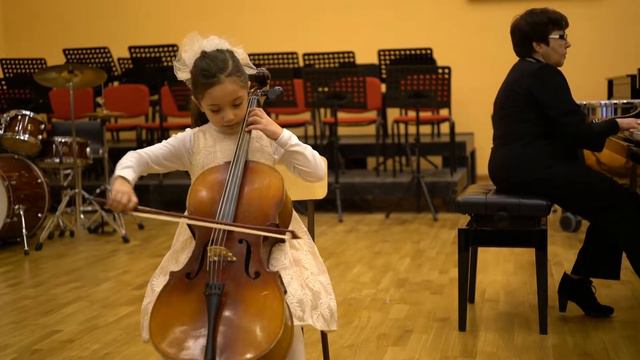 Babajanyan - Dance - Lyanchok Ulikhanyan, Cello
