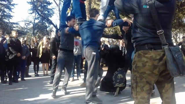 Цхинвал. Съемки передачи "Поедем-Поедим" 07.03.2017 смотреть онлайн