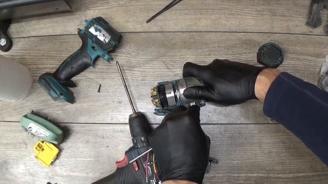 How to restore your Makita impact driver unit DTD152's functionality | Power Tools Repair смотреть онлайн