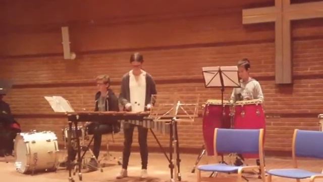 Novelty Accordion, Maike, Rasmus og Ellias смотреть онлайн