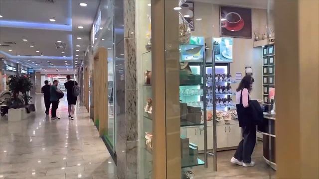 Парк «Фестивальный», ТЦ « Райкин Плаза» обзор / прогулка смотреть онлайн