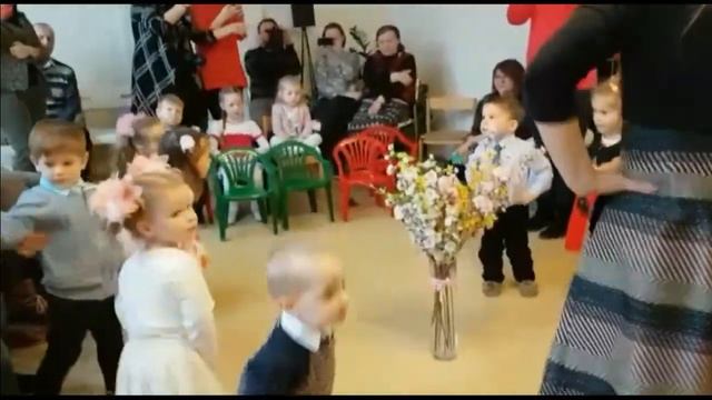 Русская школа "Alle zusammen e.V". 8 Марта 2018, Aschaffenburg смотреть онлайн