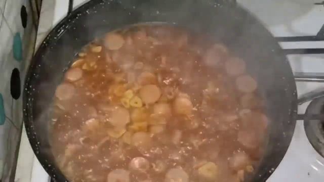 Я ЧУТЬ ТАРЕЛКУ НЕ ПРОГЛОТИЛ , ЧЕСТНОЕ СЛОВО! МАКАРОНЫ С САСИСКАМИ  ГОТОВЛЮ ТОЛЬКО ТАК!!