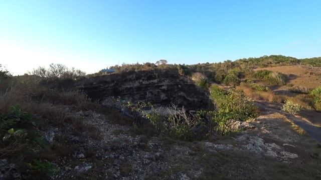 Дыхание океана в шаге от смерти. Broken beach, Nusa Penida. смотреть онлайн