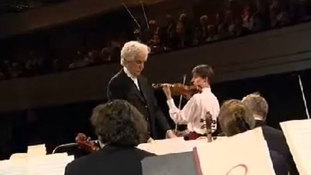 Lorenzo Gatto | Paganini Violin Concerto # 1 | 1st Mvt | Queen Elisabeth Violin Comp | 3 of 3 | 200 смотреть онлайн