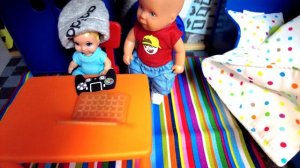 НА ВЕЛИКЕ КАТАЛСЯ, В БОЛЬНИЦЕ ОКАЗАЛСЯ😱😱 Катя и Макс веселая семейка! КУКЛЫ БАРБИ ИСТОРИИ ДАРИНЕЛК