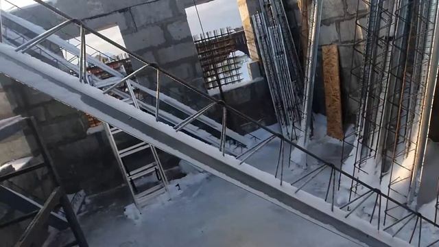 Опалубка центральной колонны зимой | Глазки серуны, ручки делуны смотреть онлайн