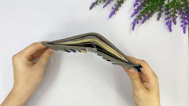 Маленький кожаный кошелек на кнопке / 03022 смотреть онлайн