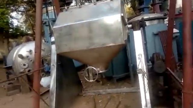 Working Video of SS 316 Octagonal Blender - 1200 Liter смотреть онлайн