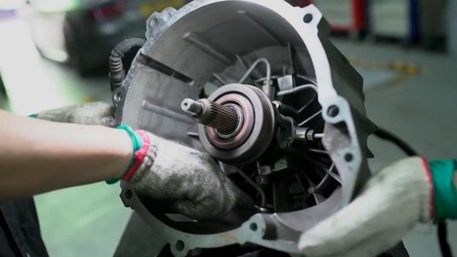 Clutch set replace for Maserati GranTurismo F1 Gearbox смотреть онлайн