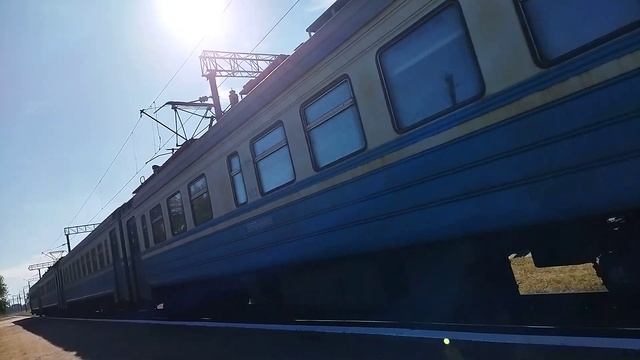 ЭР9Т-4009/4055 | Отправление со станции смотреть онлайн