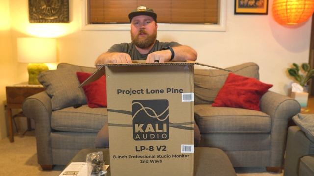 UNBOXING the Kali Audio LP-8! смотреть онлайн