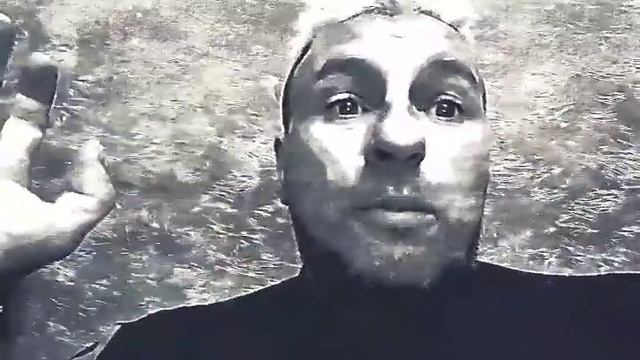 захавал молотый мускатный орех , как прёт .