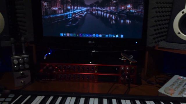 The Batcave Sessions: JUΛIO (Making a rap song from scratch) смотреть онлайн
