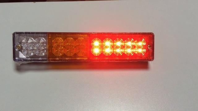 Фонарь светодиодный с функцией заднего хода. смотреть онлайн