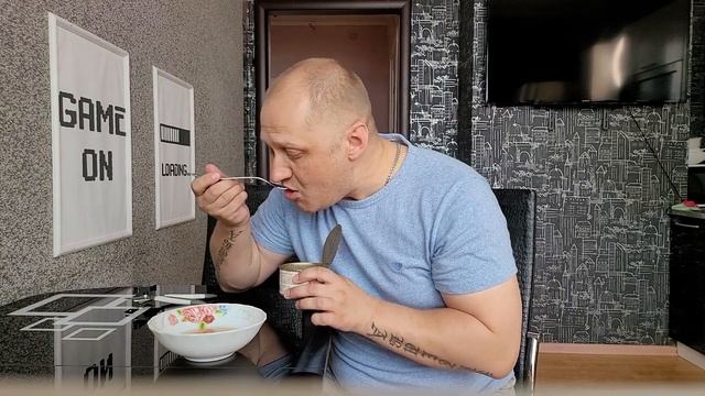 ?Магазин СВЕТОФОР проверяю качество консервы СЁМГА за 60 руб.