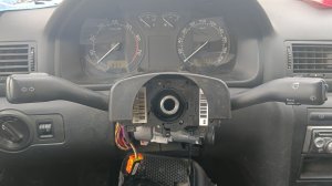 Как заменить рычаг поворотников на Шкоде Октавия Тур