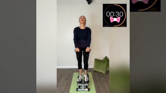 Under a 30-minute Mini Stepper and Resistance Bands Workout #agoodburn #annesalvewomen смотреть онлайн