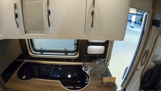 Vorstellung des Hobby Exellent Edition 650 KMFe | Caravan Salon 2021 смотреть онлайн