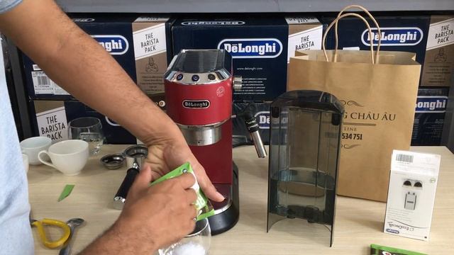 Hướng dẫn tẩy cặn máy pha cà phê Delonghi ec685 - ec785 - ec885. Bán gói vệ sinh tẩy cặn 0988534751 смотреть онлайн