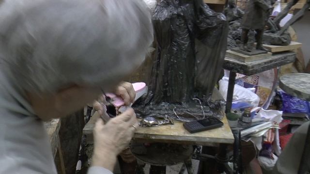 В мастерской скульптора Бориса Сергеева #Борис_Сергеев #Скульптура #Мастерская_художника смотреть онлайн