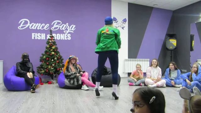 HOME PARTY, DANCE BAZA FISH & BONES 35 смотреть онлайн