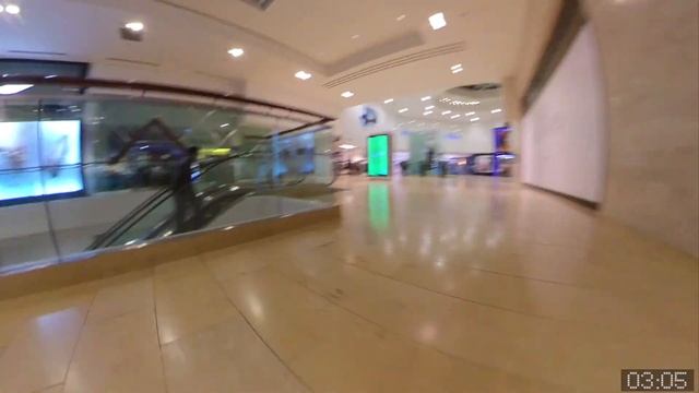 Freestyle Inline Skating at Mall (Uncut) смотреть онлайн