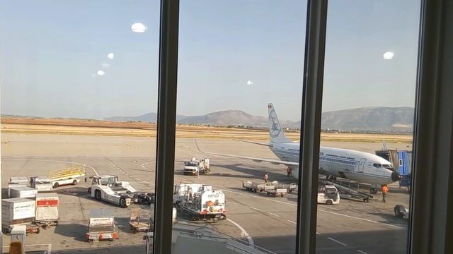 AIRPORT VENIZELOS смотреть онлайн
