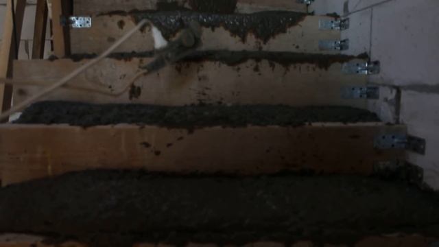 БЕТОНИРОВАНИЕ ЛЕСТНИЦЫ И АРМОПОЯСА С ИСПОЛЬЗОВАНИЕМ ГРЕЮЩЕГО КАБЕЛЯ смотреть онлайн
