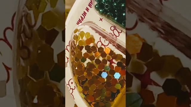 МОИ УКРАШЕНИЯ ДЛЯ ЭПОКСИДНОЙ СМОЛЫ И НЕ ТОЛЬКО! #эпоксиднаясмоладлястолешниц #блёстки смотреть онлайн