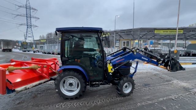 Трактор Farmtrac ( Escorts Kubota Limited ) FT-26 с кабиной и фронтальным погрузчиком 3000 H смотреть онлайн
