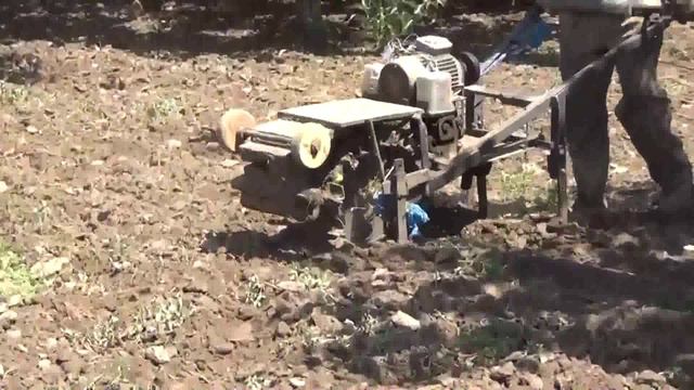 24 - Электроплуг-культиватор из садовой тачки смотреть онлайн